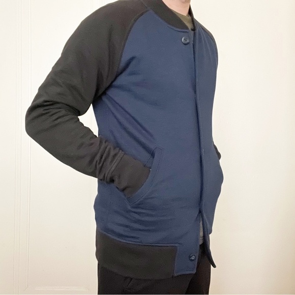 Levi’s Cardigan Button Lightweight Jacket Blue Black Men’s Size Medium - Picture 2 of 10